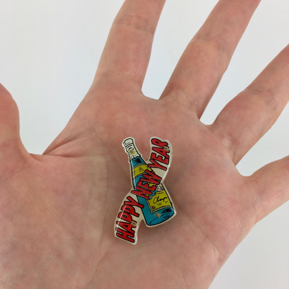 VINTAGE . RETRO HAPPY NEW YEAR CHAMPAGNE MAGNET . FRIDGE MAGNET . 2026 . NYE - Picture 3 of 8